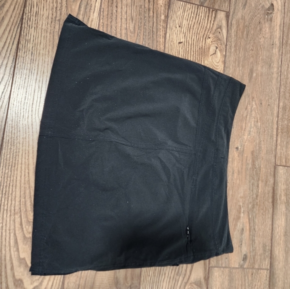 TNF apex athletic skirt with shorts (skort) size 6 - Picture 6 of 6